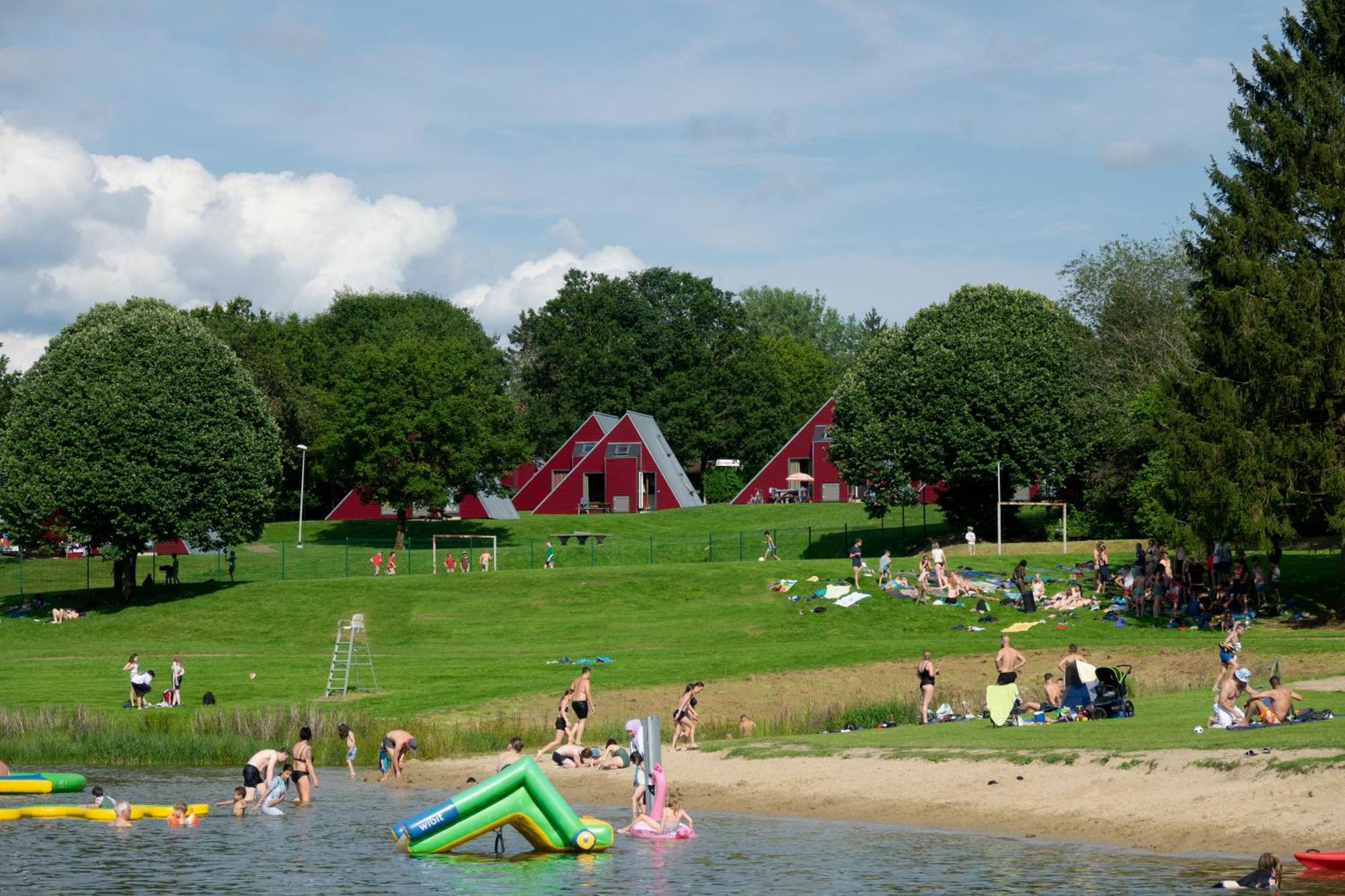 Zentrum Worriken Holiday Cottages ビュートゲンバッ エクステリア 写真
